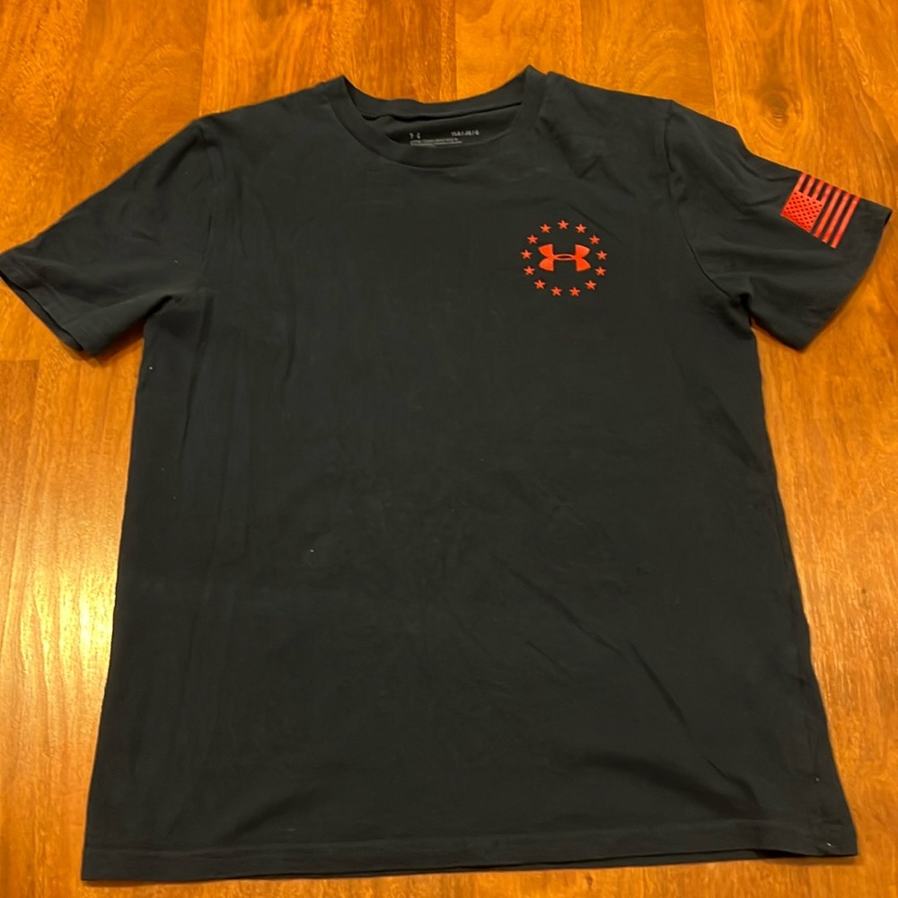 Under Armour HeatGear Navy Sports Shirt Freedom Large